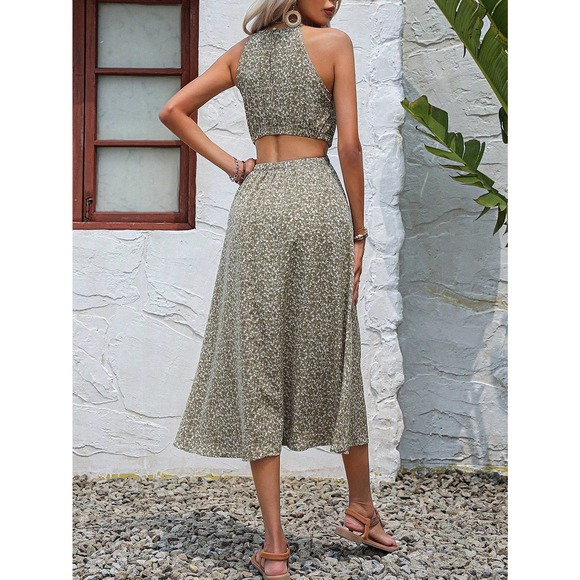 boho Floral Print Cut Out Waist Halter midi Dress - Picture 6 of 9
